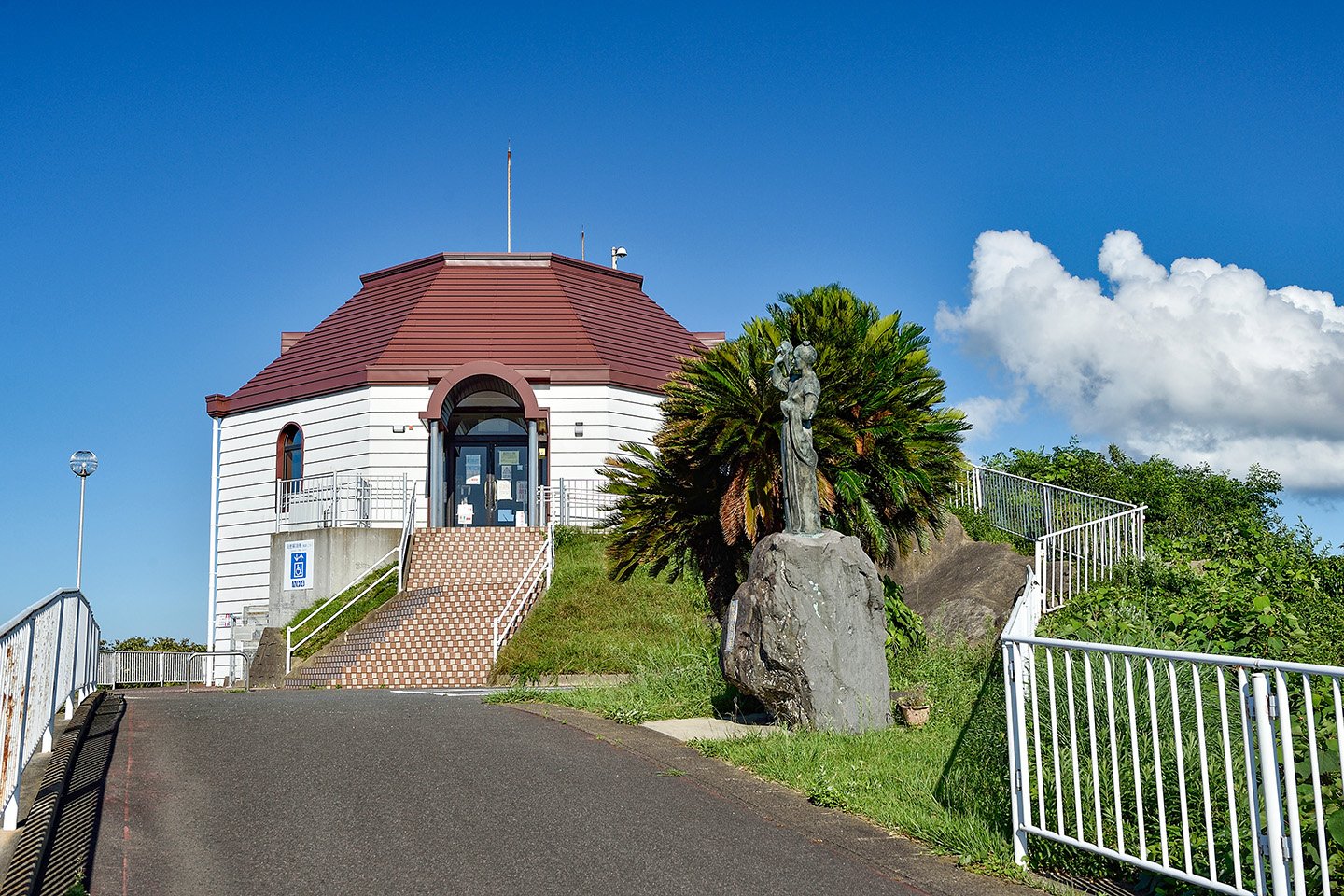 🏞️ 바람이 보이는 언덕 공원(카제노미에루오카코엔) 이미지 1